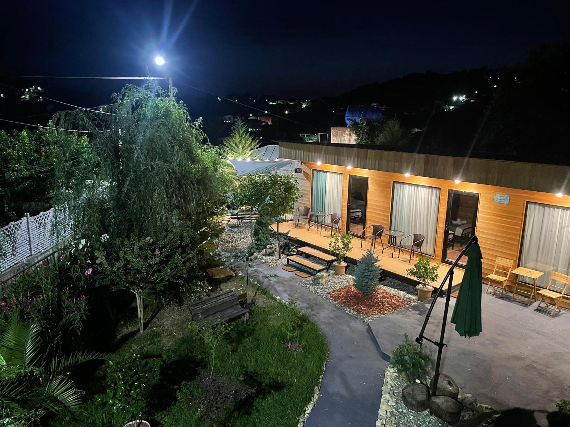 Garden Rooms In كوتايسي المظهر الخارجي الصورة